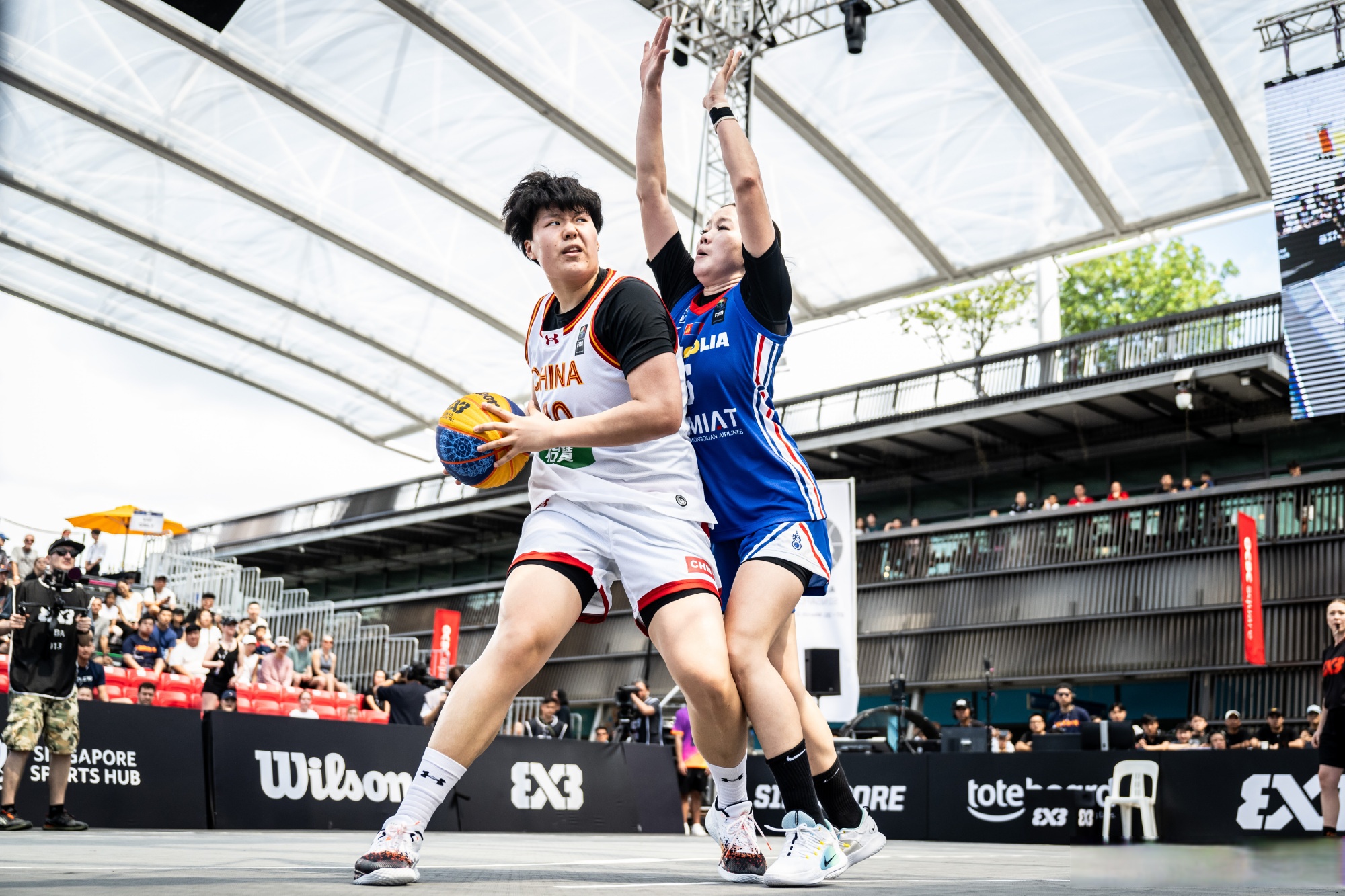 包含赛后体能课后，上海久事篮板制胜备战社区盾，赛场秩序良好，纪律约束更严格的词条