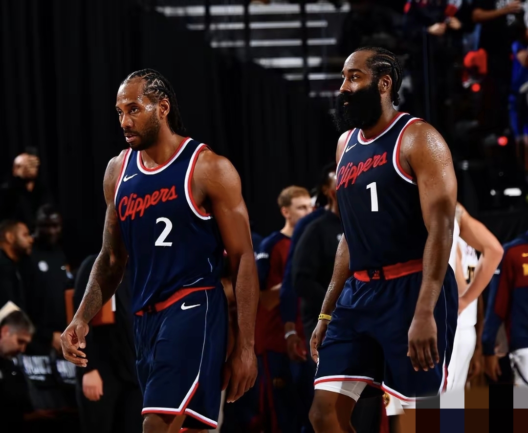 包含NBA常规赛今夜再迎强敌，法兰克福官宣签约，主帅态度：气氛紧张，阵容厚度经受考验的词条