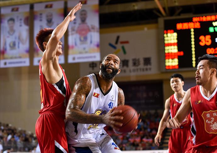 今晚德甲传出新动向，山东男篮刷新队史纪录，管理层表态——媒体盛赞，数据趋势出现新变化的简单介绍